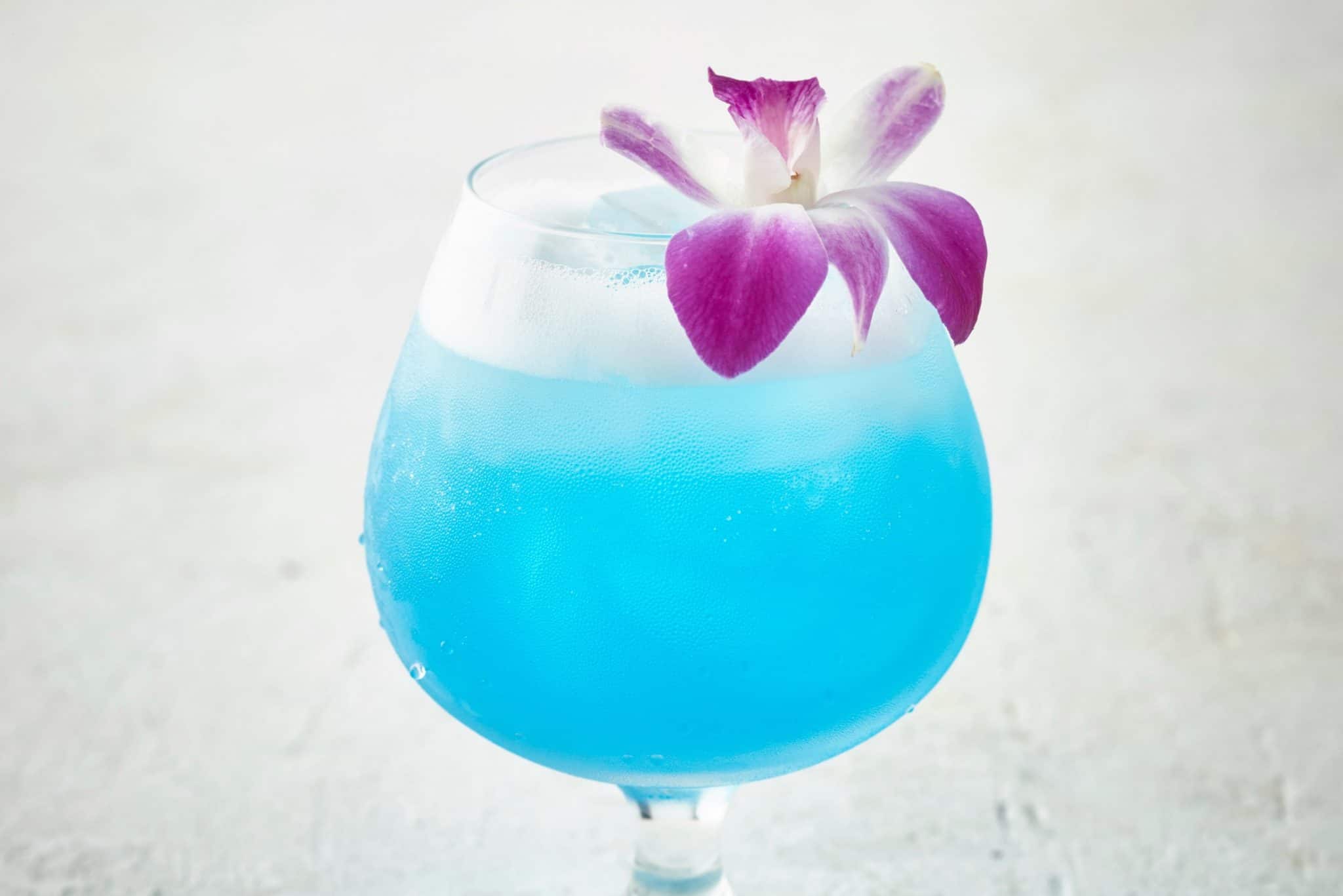 Sparkling-Blue-Hawaiian-2